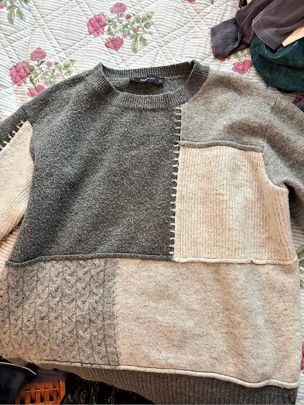 Zara Color Block Knit Sweater Size Medium